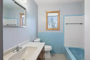4 Columbine Ave S, Hampton Bays, NY 11946 - Photo 24