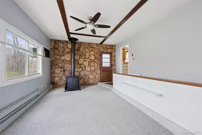 4 Columbine Avenue S, Hampton Bays, NY 11946 - Photo 20