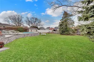 197 Blackheath Rd, Long Beach, NY 11561 - Photo 30