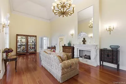 31 W Meadow Road, Setauket, NY 11733 - Photo 8