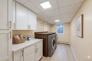 3 Jenny Ln, Holtsville, NY 11742 - Photo 20