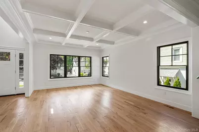 33 3rd Street, Manhasset, NY 11030 - Photo 12