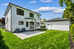 33 3rd St, Manhasset, NY 11030 - Photo 26