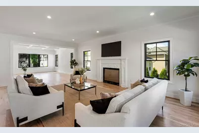 33 3rd Street, Manhasset, NY 11030 - Photo 2