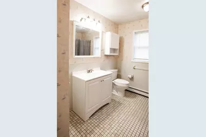 867 Van Wagner Road #B, Poughkeepsie, NY 12601 - Photo 4