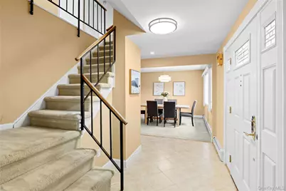 9 Bowen Place, Stony Brook, NY 11790 - Photo 6