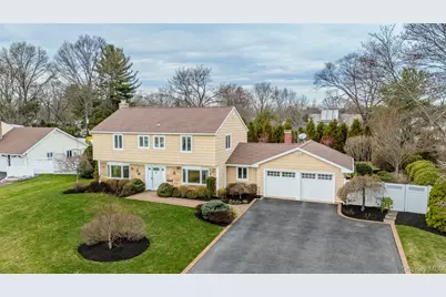 9 Bowen Place, Stony Brook, NY 11790 - Photo 1