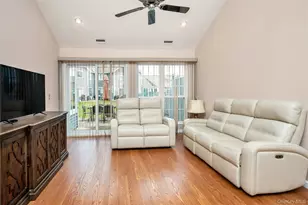 762 Birchwood Park Dr, Middle Island, NY 11953 - Photo 6