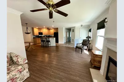 5 White Oak Court #5, Coram, NY 11727 - Photo 8