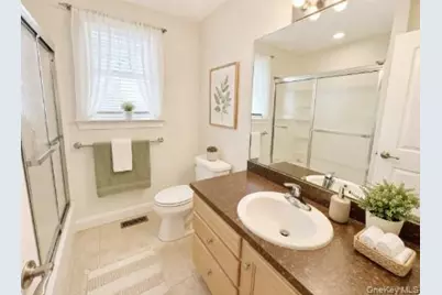 5 White Oak Court #5, Coram, NY 11727 - Photo 16