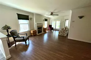 5 White Oak Ct, Coram, NY 11727 - Photo 6