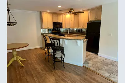 5 White Oak Court #5, Coram, NY 11727 - Photo 6