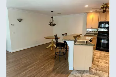 5 White Oak Court #5, Coram, NY 11727 - Photo 4