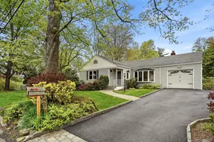 44 Darling Ave, New Rochelle, NY 10804 - Photo 2