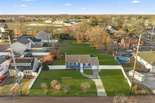 14 Platt Ave, West Babylon, NY 11704 - Photo 4