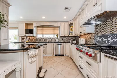 82 Division Avenue, Massapequa, NY 11758 - Photo 12