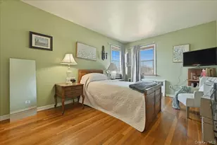 34 Bonnie Dr, Westbury, NY 11590 - Photo 18