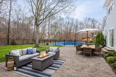 287 Dayton Avenue, Manorville, NY 11949 - Photo 20