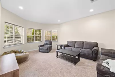 287 Dayton Avenue, Manorville, NY 11949 - Photo 10