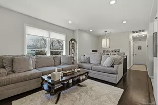 2903 Sipp Ave, Medford, NY 11763 - Photo 8