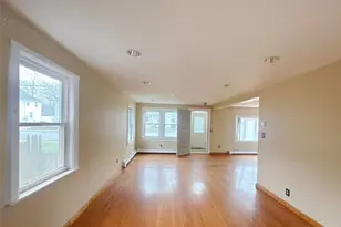 11 Waldo Ave, Greenvale, NY 11548 - Photo 4