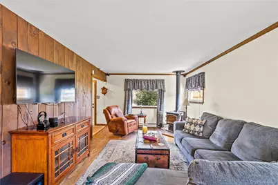 86 Tremont Avenue, Medford, NY 11763 - Photo 42