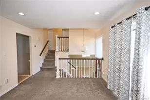 390 Town Line Rd, Commack, NY 11725 - Photo 2