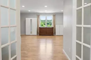 11 Manor Ln, Stony Brook, NY 11790 - Photo 8