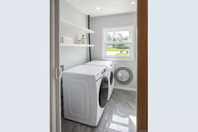 11 Manor Lane, Stony Brook, NY 11790 - Photo 14