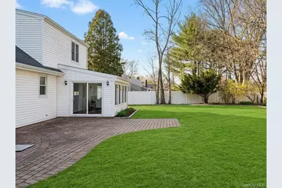 11 Manor Lane, Stony Brook, NY 11790 - Photo 24