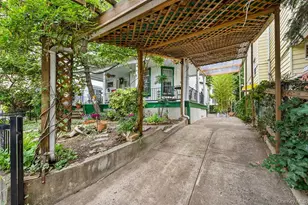 455 E 28th St, Brooklyn, NY 11226 - Photo 30