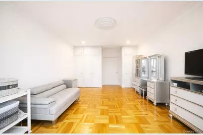 14480 Sanford Avenue #6F, Flushing, NY 11355 - Photo 2