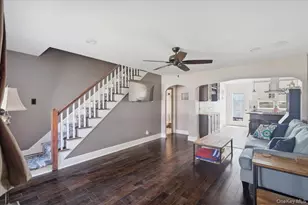 5 Erlwein Ct, Massapequa, NY 11758 - Photo 8