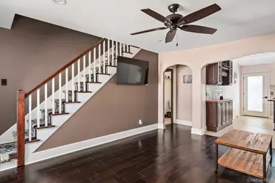 5 Erlwein Court, Massapequa, NY 11758 - Photo 4