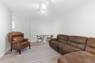 120 Greenlawn Rd, Huntington, NY 11743 - Photo 4