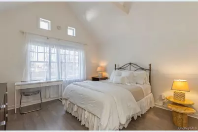 582 Hayground Road, Water Mill, NY 11976 - Photo 8