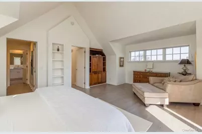 582 Hayground Road, Water Mill, NY 11976 - Photo 4