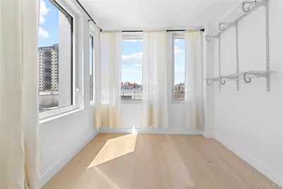 136-18 Maple Avenue #5F, Flushing, NY 11355 - Photo 2