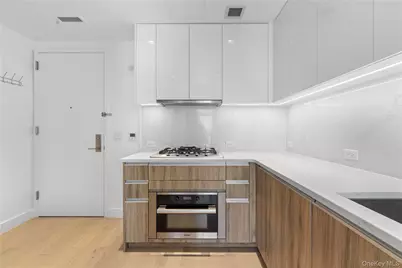 136-18 Maple Avenue #5F, Flushing, NY 11355 - Photo 12