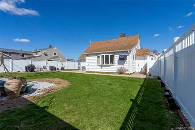 23 Bent Lane, Levittown, NY 11756 - Photo 20