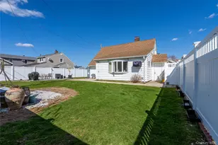 23 Bent Ln, Levittown, NY 11756 - Photo 20