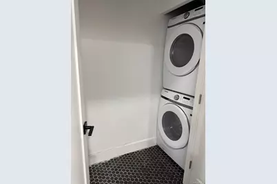 3939 Crescent Street, Long Island City, NY 11101 - Photo 18