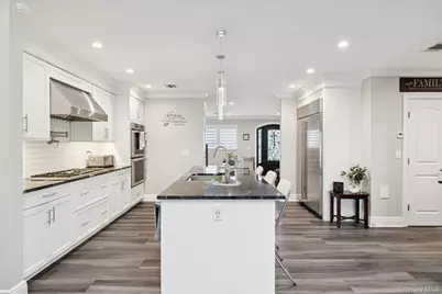 23 Ogden Avenue, East Williston, NY 11596 - Photo 10