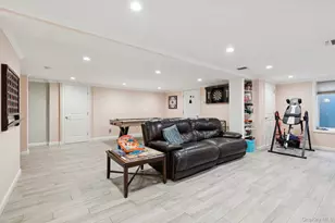 23 Ogden Ave, East Williston, NY 11596 - Photo 32