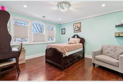 23 Ogden Avenue, East Williston, NY 11596 - Photo 26