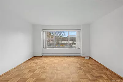 21-85 34th Ave #3B, Astoria, NY 11106 - Photo 6
