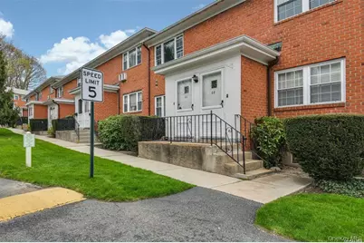 451 Main Street #52 Upper Unit, Northport, NY 11768 - Photo 2