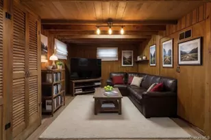 260 Roundhill Dr, Yonkers, NY 10710 - Photo 22