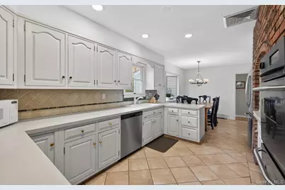 2 Fenimore Lane, Huntington, NY 11743 - Photo 22