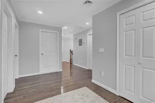 8 Vernon St, Farmingdale, NY 11735 - Photo 24